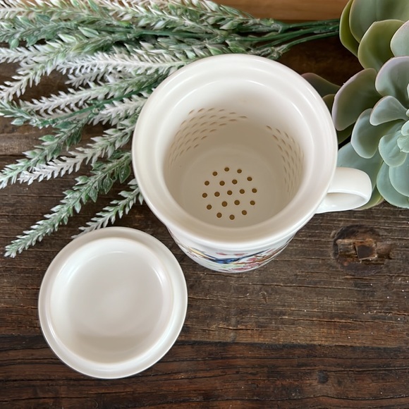 🎁 4/$25 - ASIAN style mug with strainer and lid - like NEW - bird - Picture 4 of 6